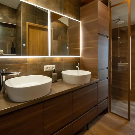 Urban Apartment Viktor - Downtown Pula Exterior photo