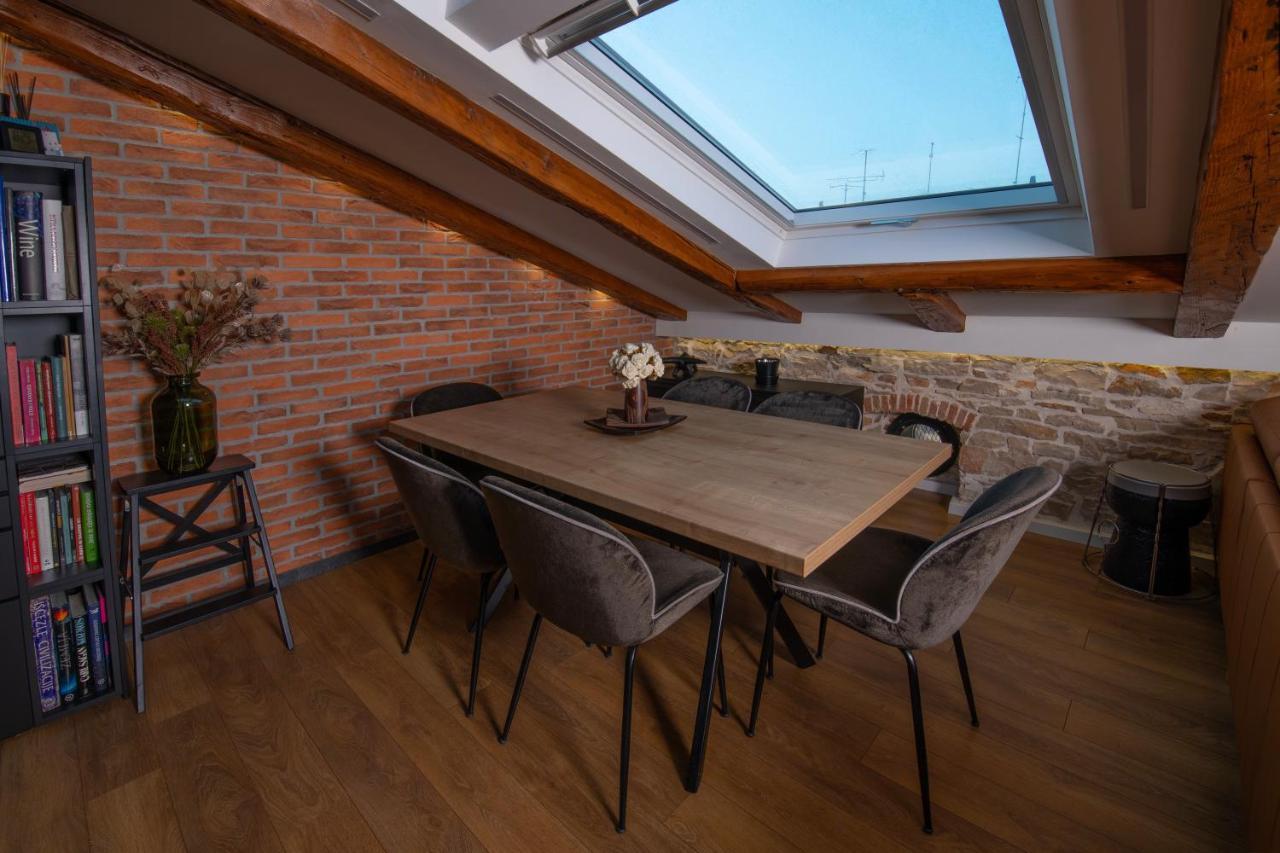 Urban Viktor - Downtown Apartament Pula